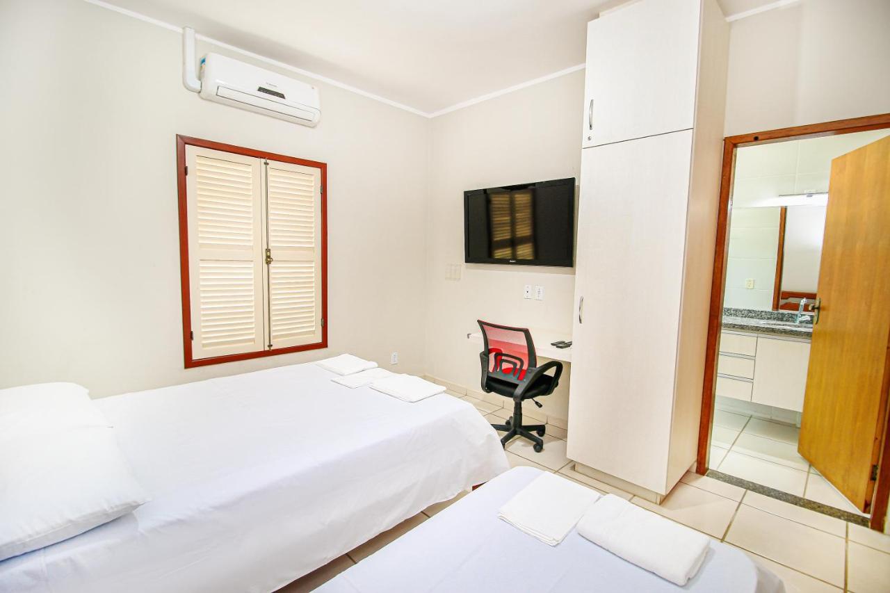Casa Del Rey - Cond. Fechado Centro Villa Pirenópolis Buitenkant foto